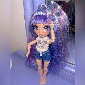 SOLD! Rainbow High Violet Willow Doll Series 1